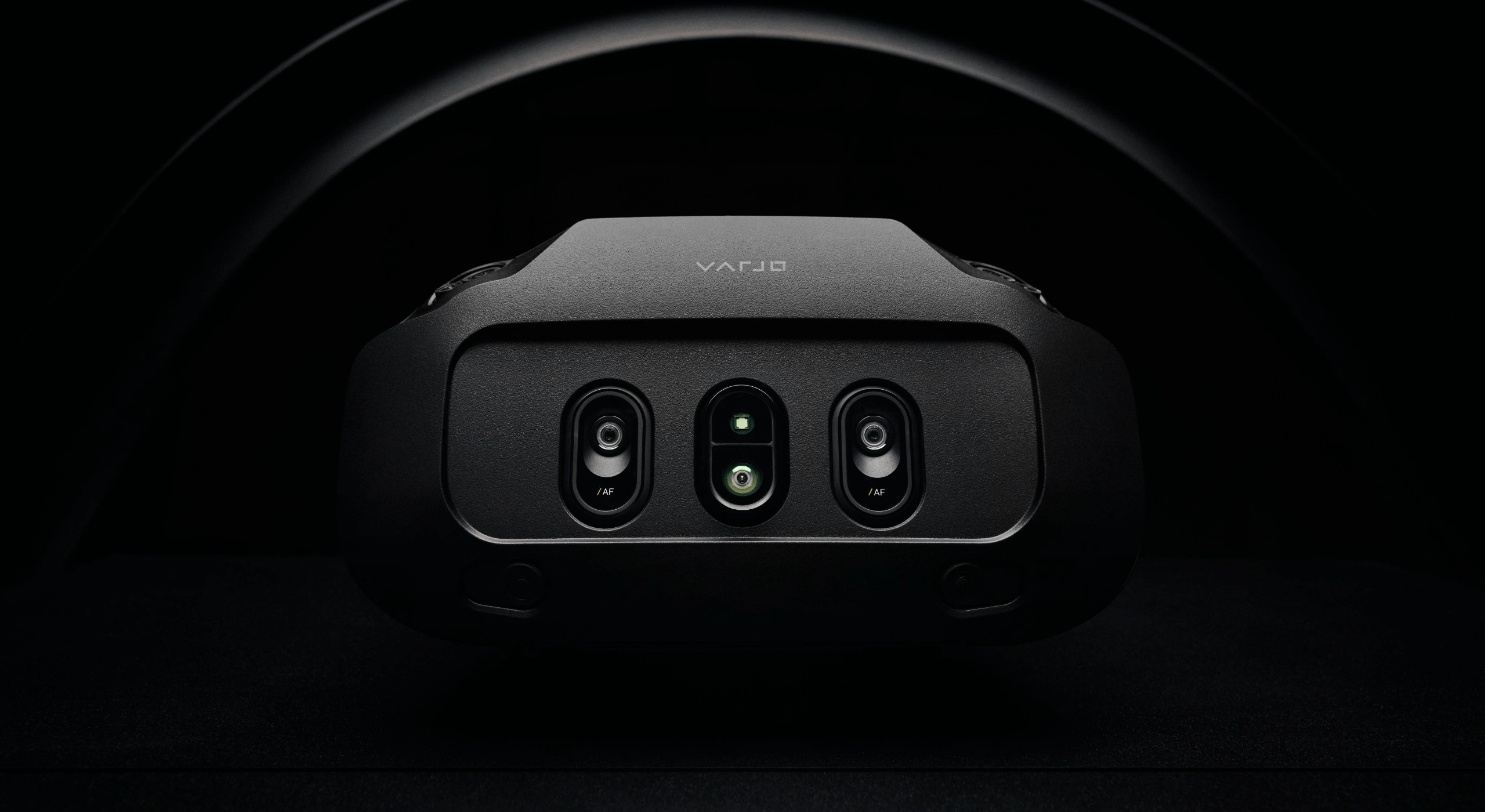 Varjo XR-4 headset close up image